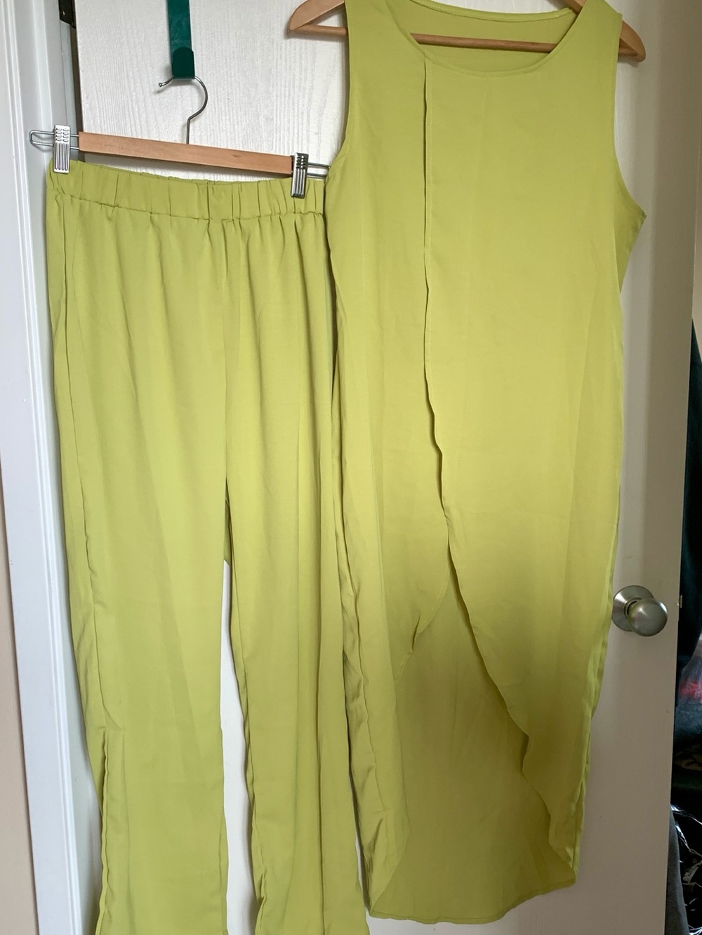 Lime Green Sleeveless Tunic & Wide-Leg Elastic Waist Pants Set